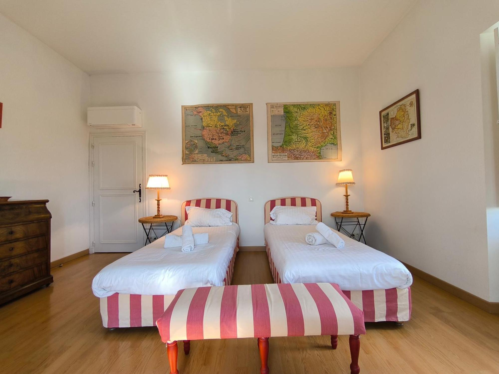 Le Peyret Apartment Serres-Castet ภายนอก รูปภาพ