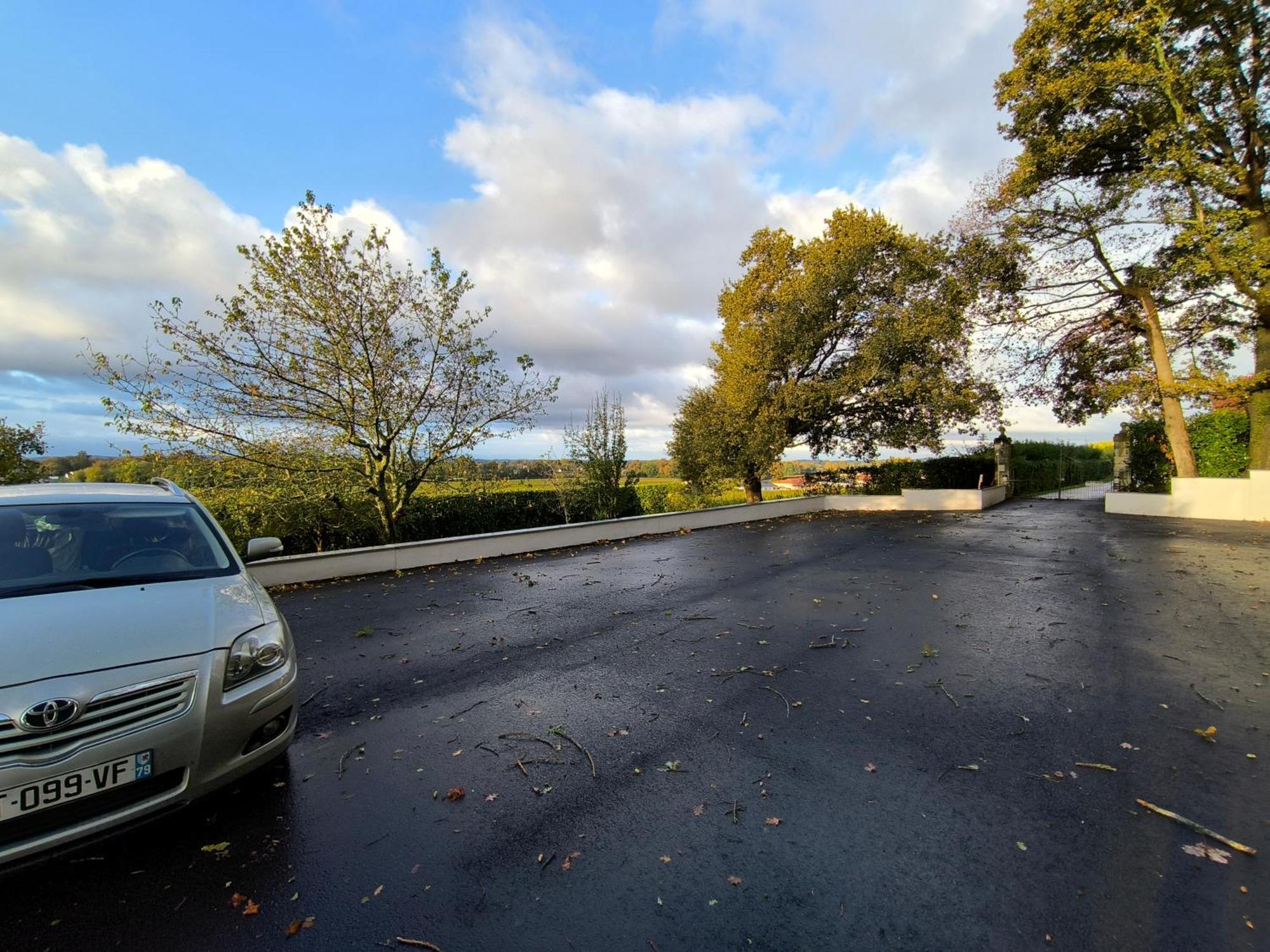 Le Peyret Apartment Serres-Castet ภายนอก รูปภาพ